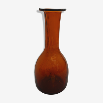 Bubbled amber carafe