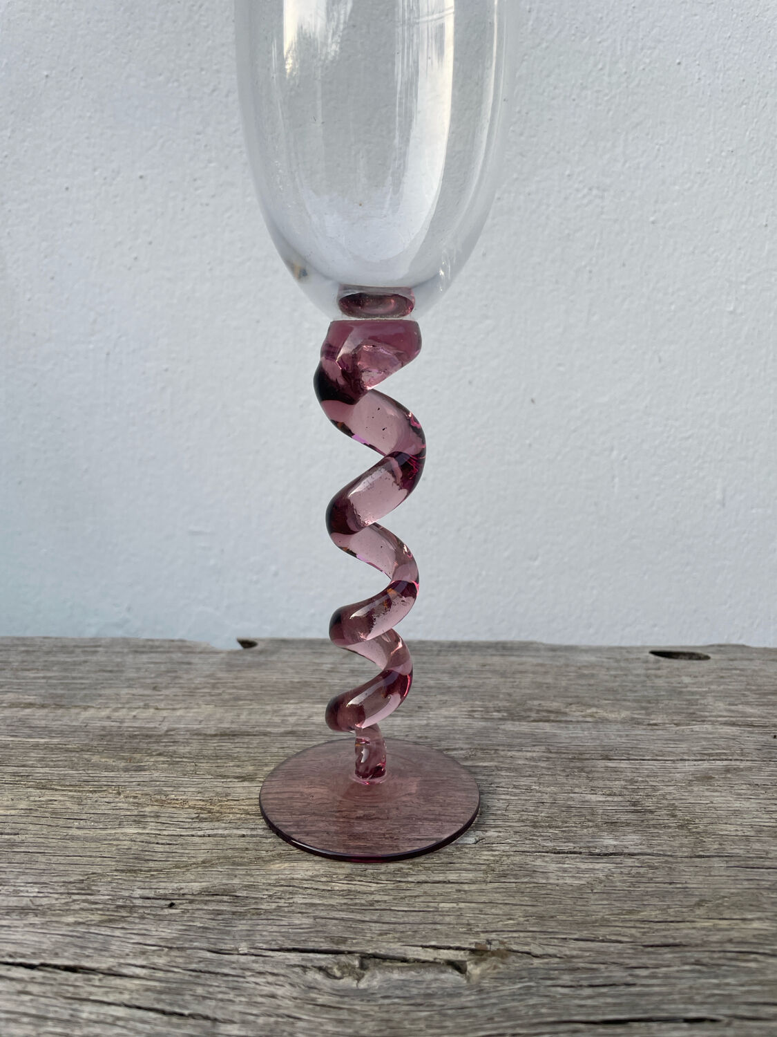 4 large, multicoloured, twisted champagne flutes