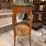 Transition bedside table