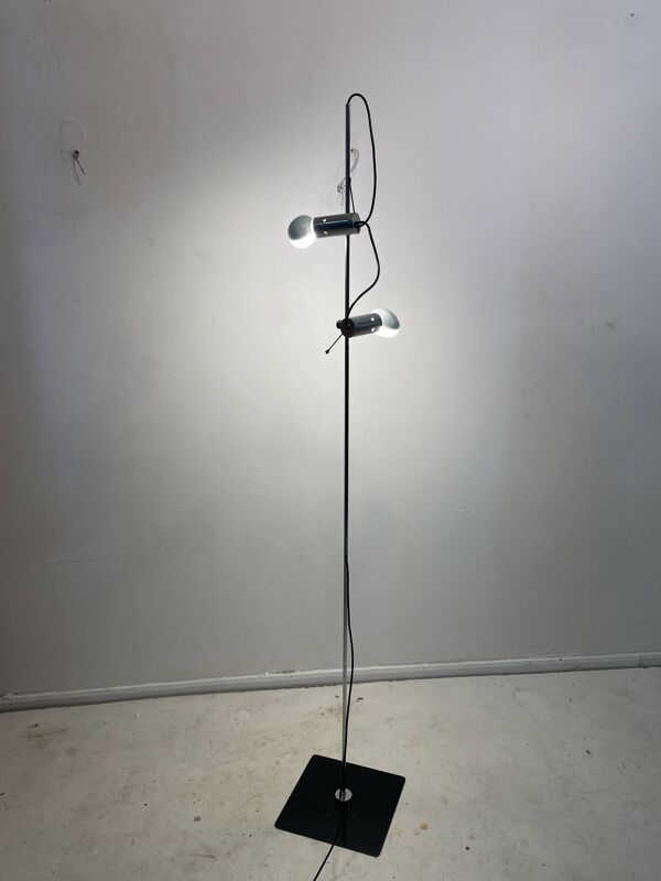 lampe de sol par Tito Agnoli pour O'luce