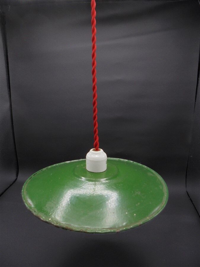 Green enamelled steel hanging