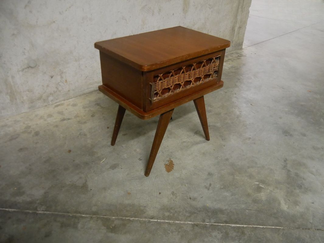 Vintage rattan bedside table with tapered legs - Circa 1960