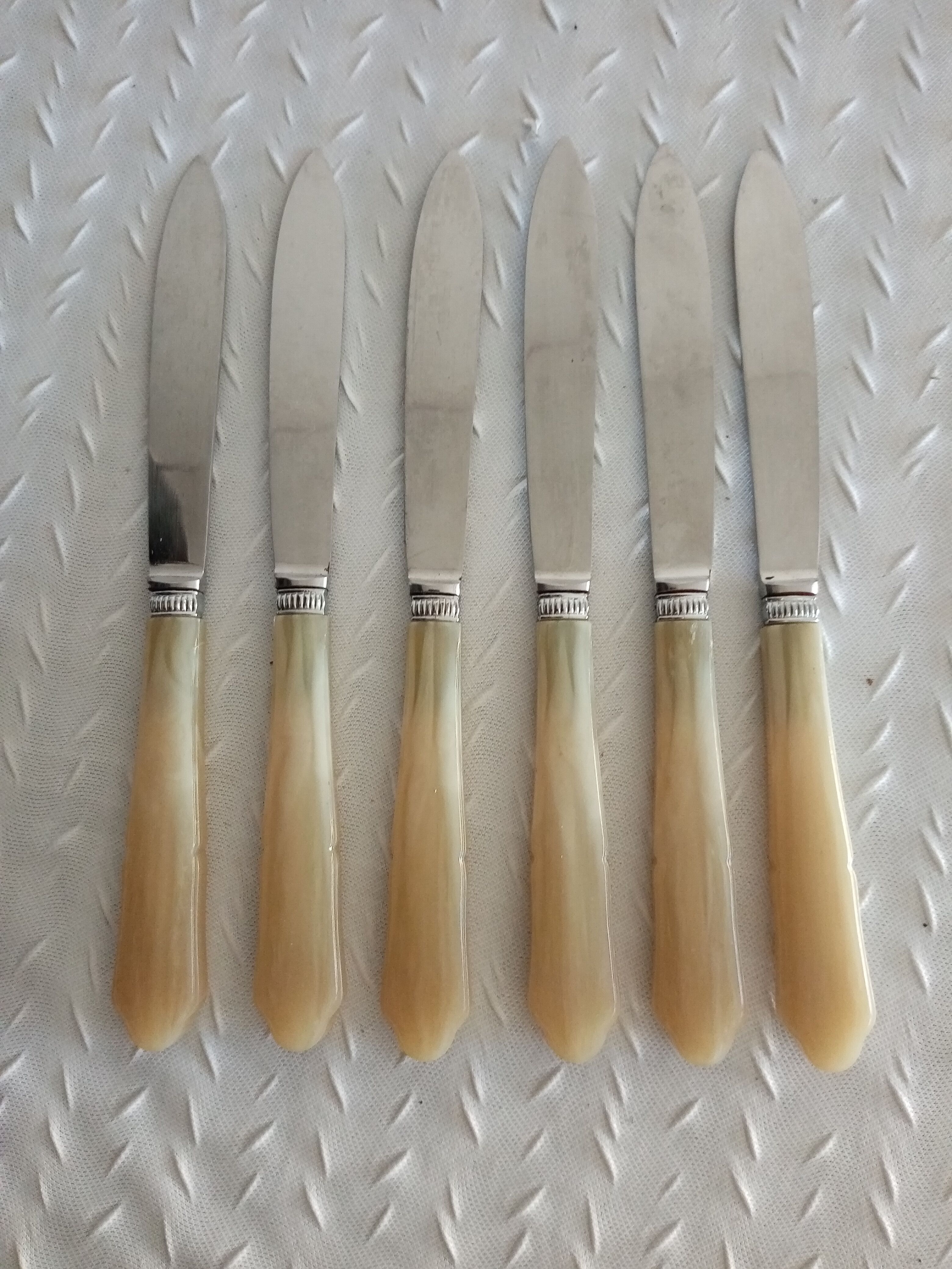 6 cheese knives, vintage