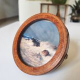 Old round frame