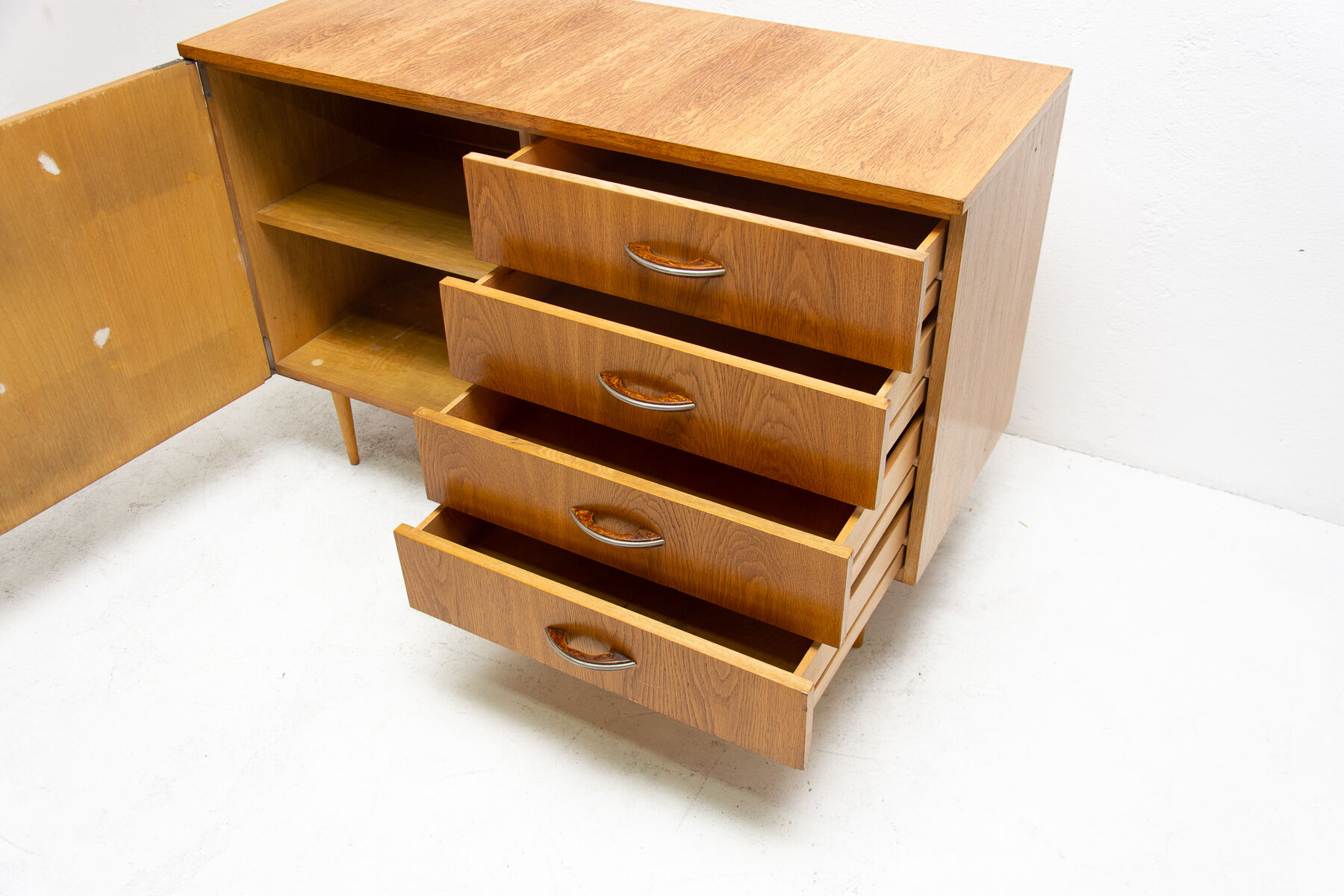 Dresser ÚP Závody, Czechoslovakia, 1960