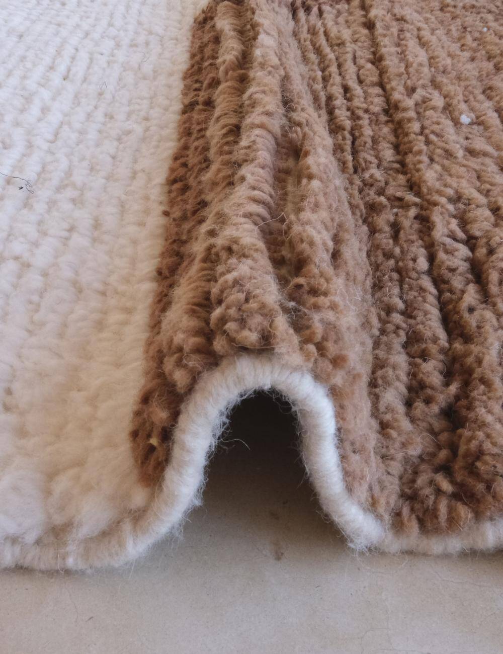 Mocha Brown Rug - 283 x 220 cm