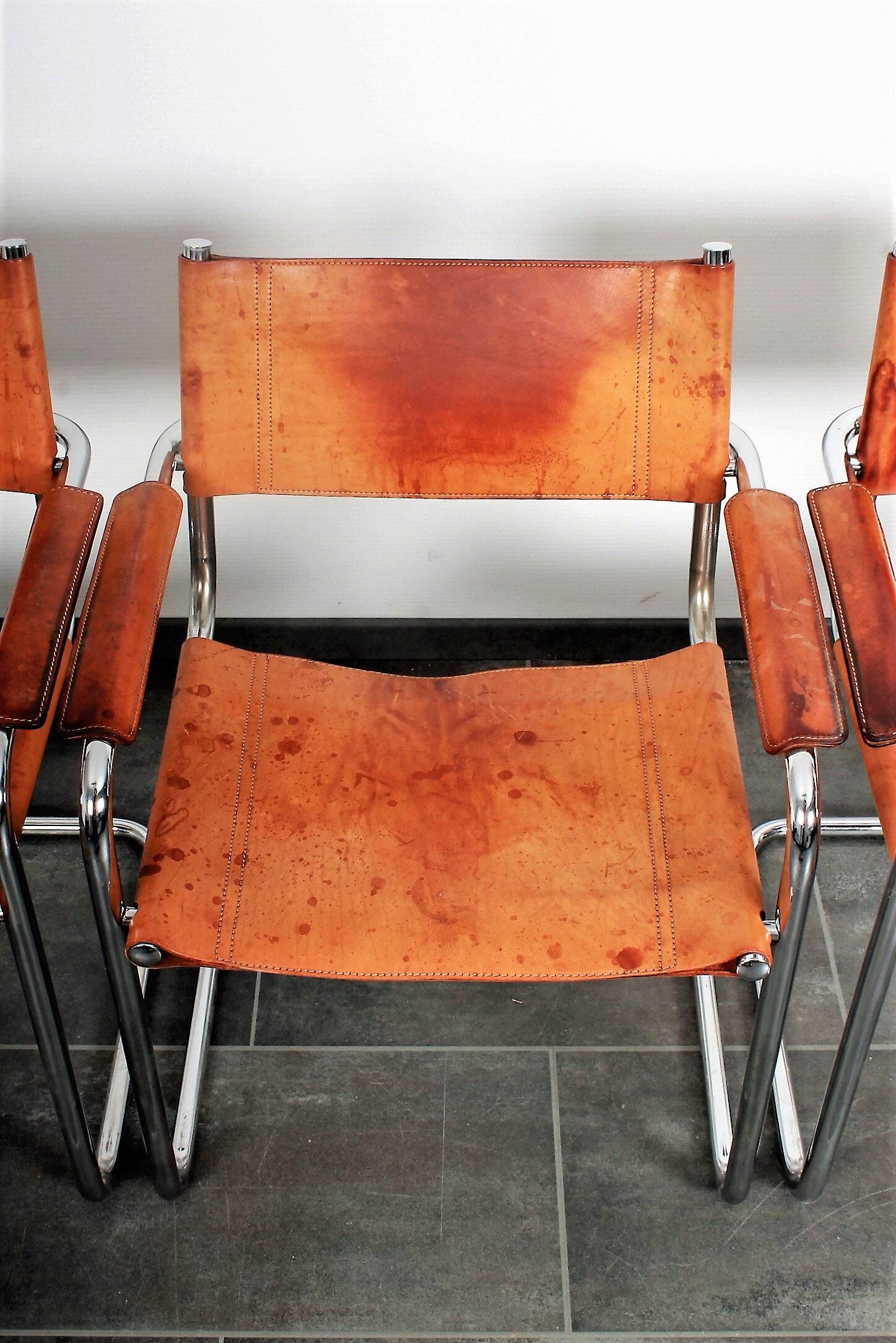 Fauteuil en cuir cognac