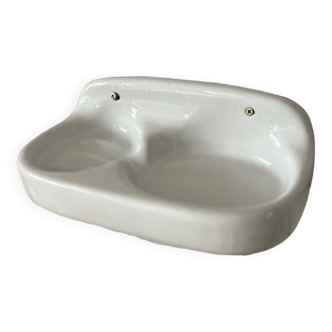 Porcelain wall soap dish