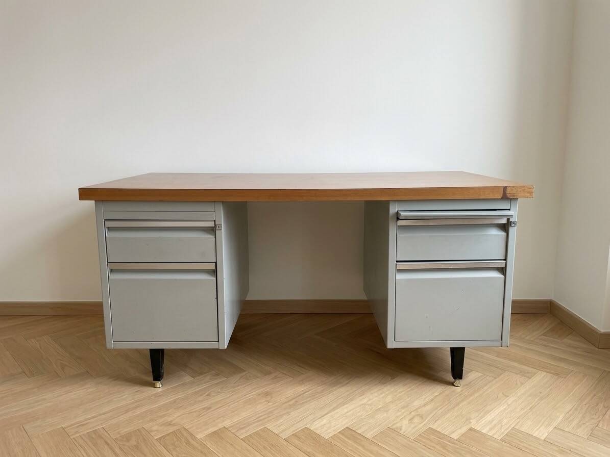 Vintage industrial desk in wood and grey metal