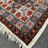 Tapis tunisien fait main