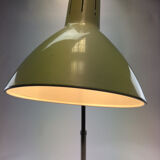 Green-lamp HALA table