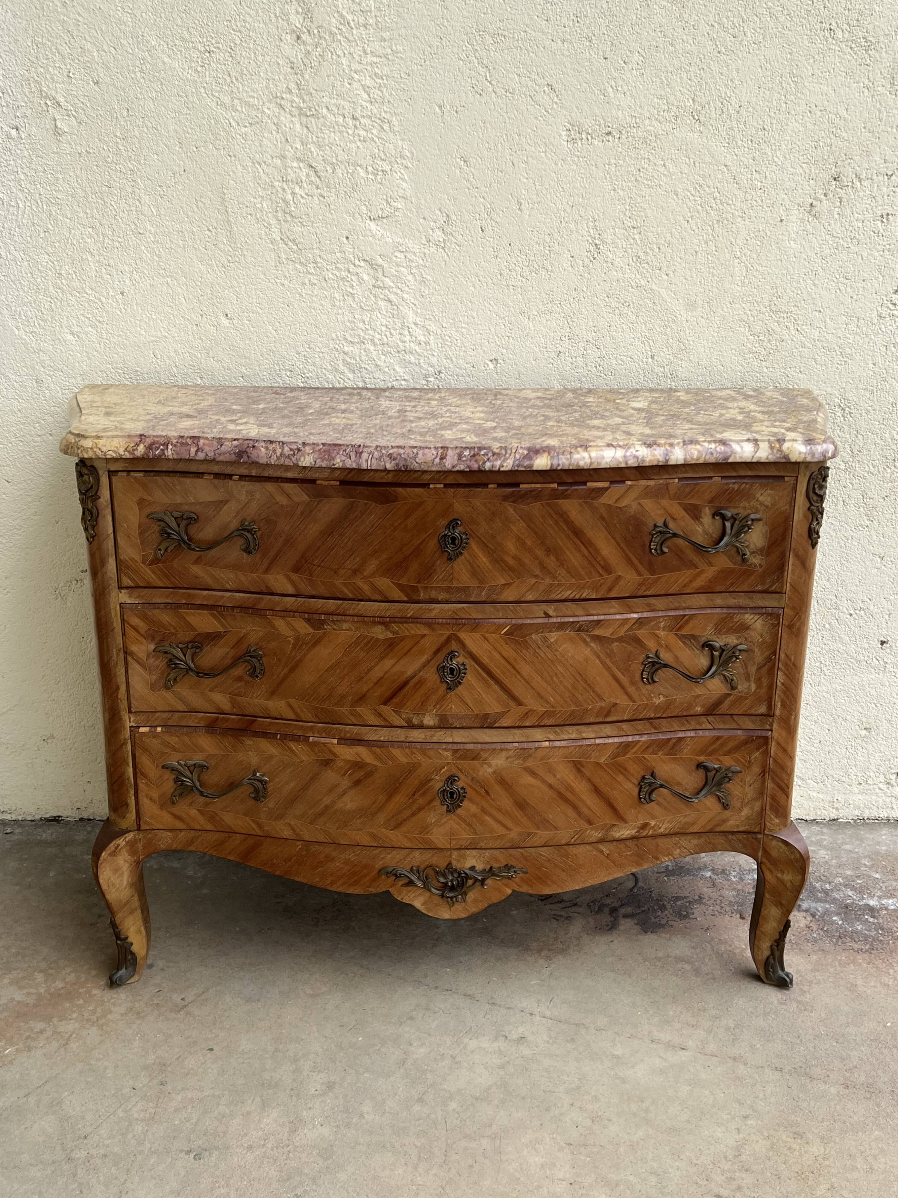 Commode en marqueterie