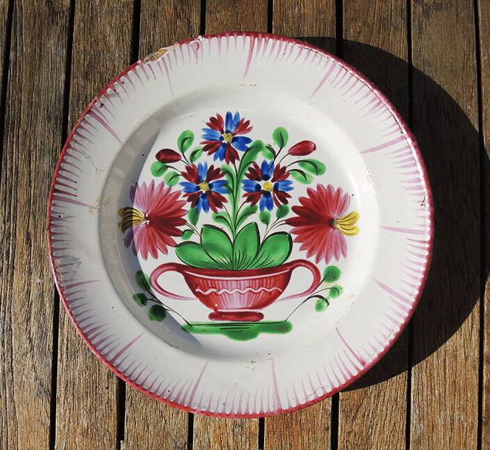 Old Saint Clement Plate: Basket of Flowers