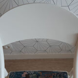 Chaise Baumann blanche.