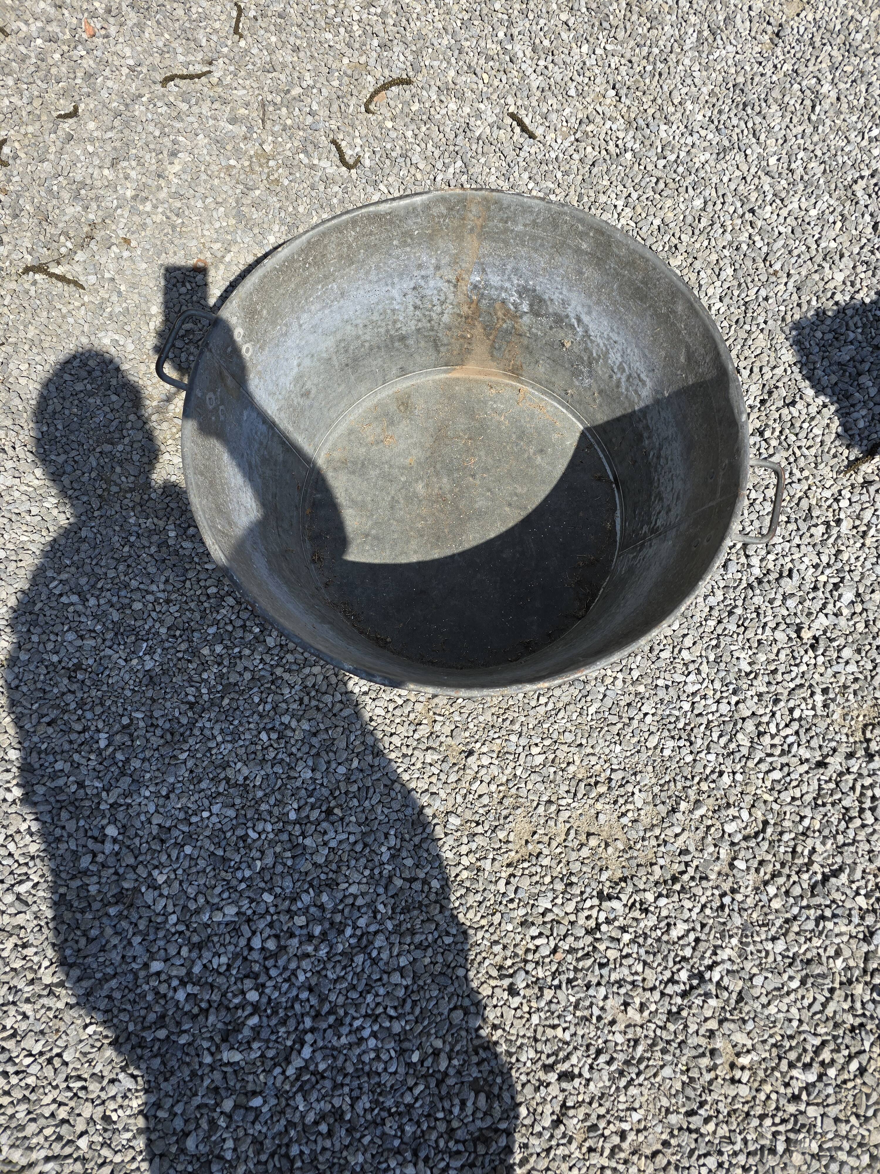 Zinc basin. 70 liters