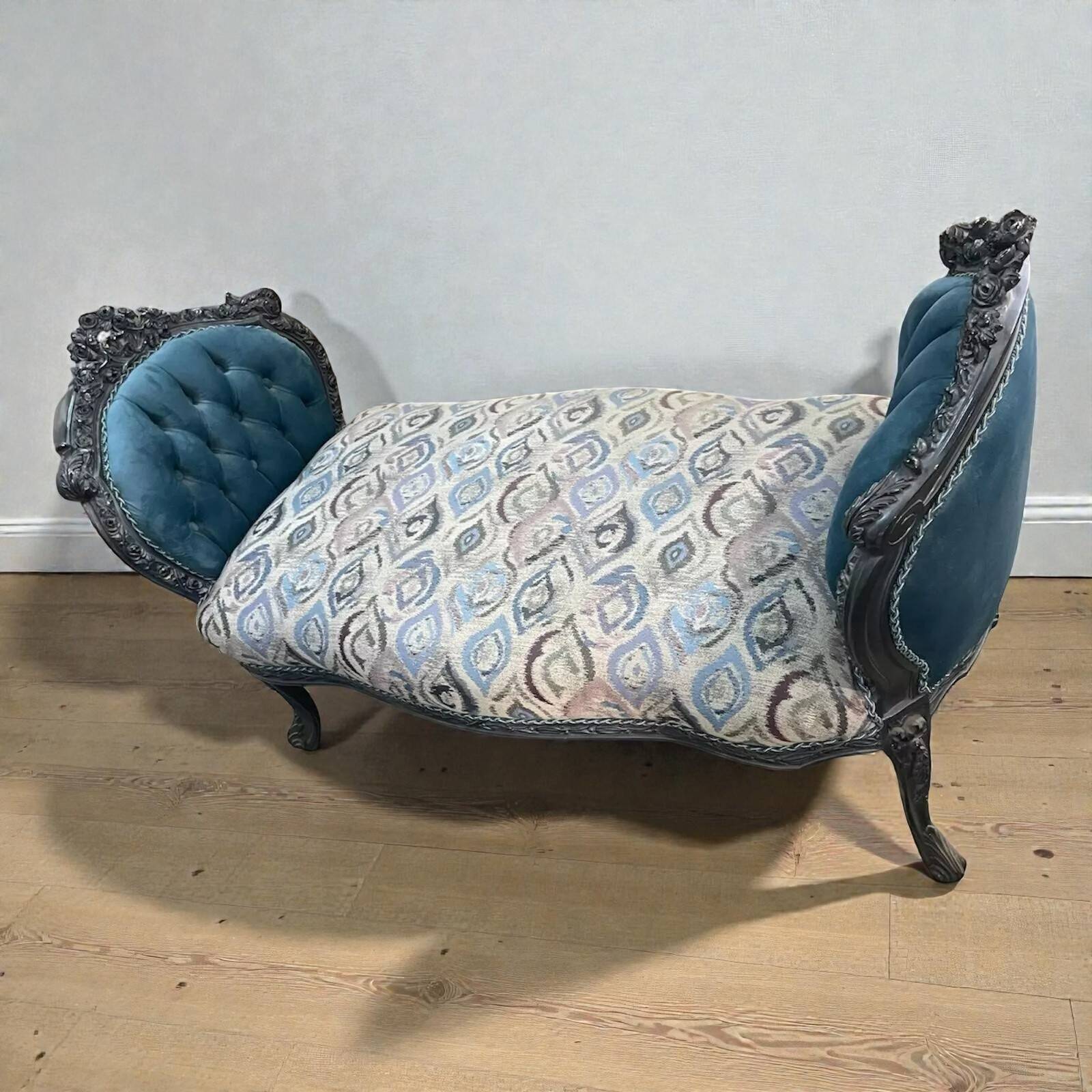 A Louis XV style chaise longue in dark blue and grey carved beech wood