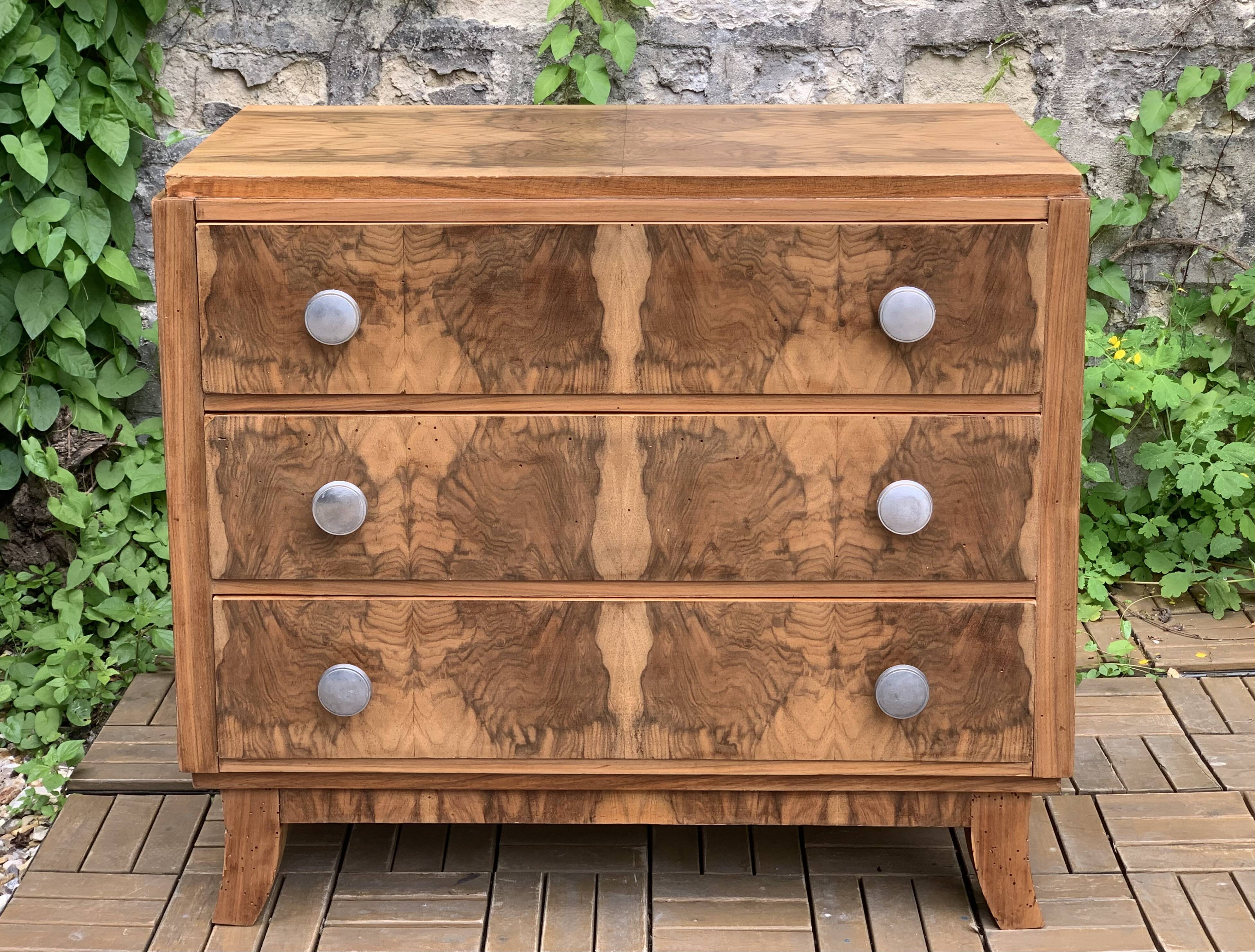Art Deco chest of drawers in raw walnut burl