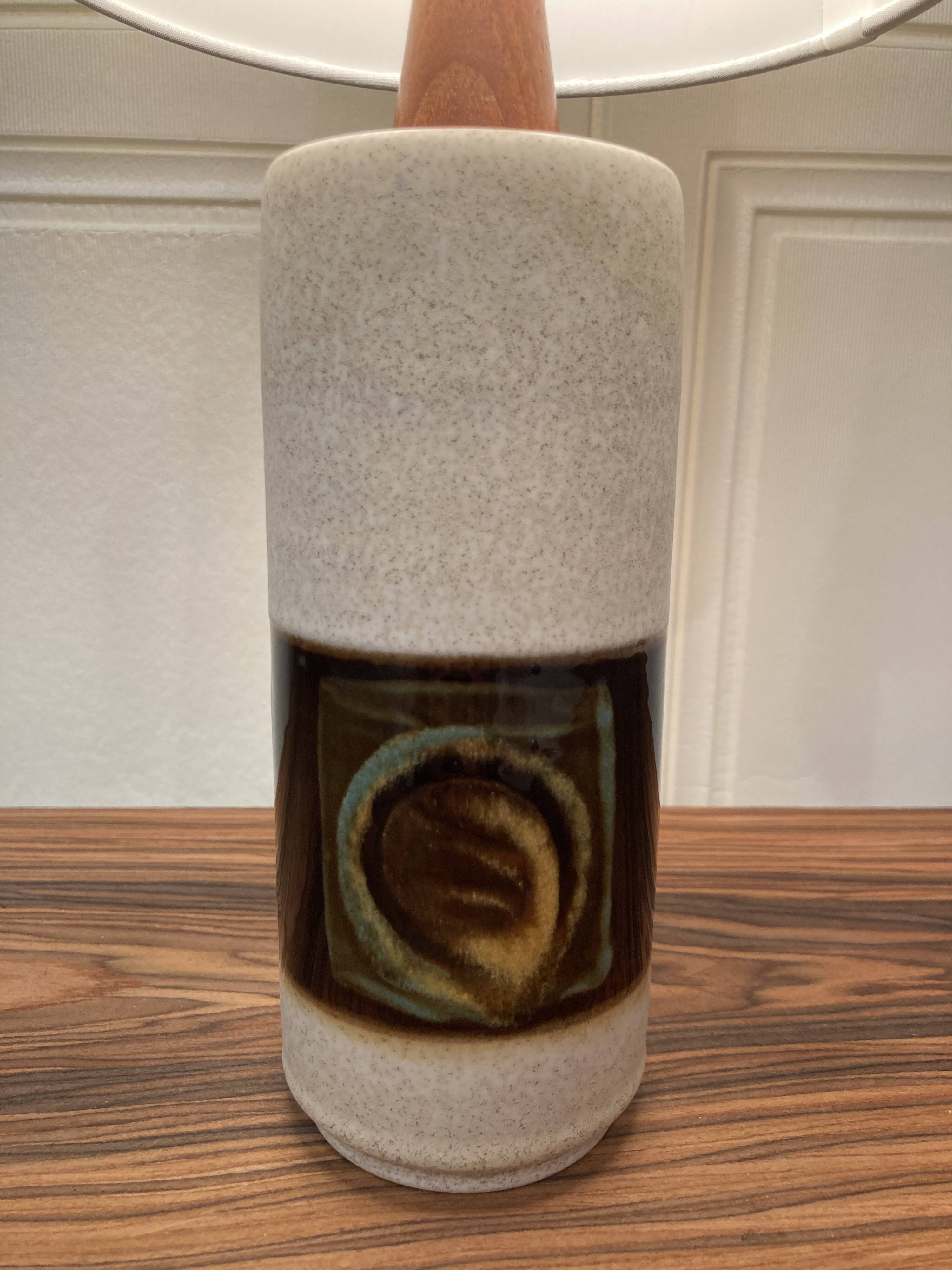CERAMIC LAMP "1950s SCANDINAVIAN DESIGN".