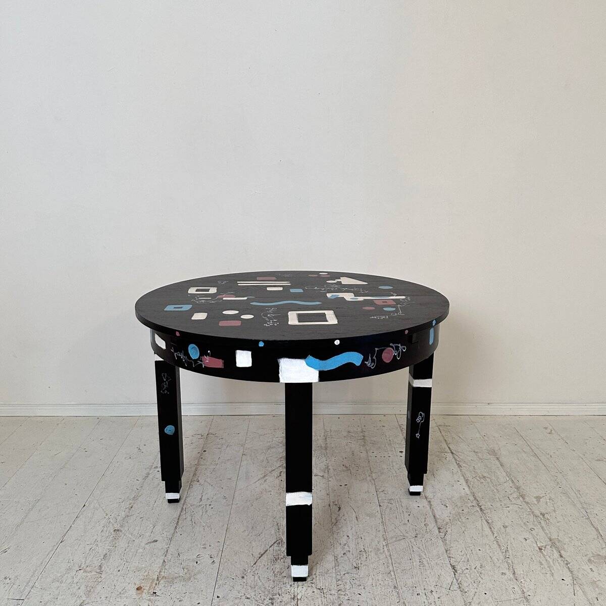 Bauhaus Round Extendable Dining Table, 1920