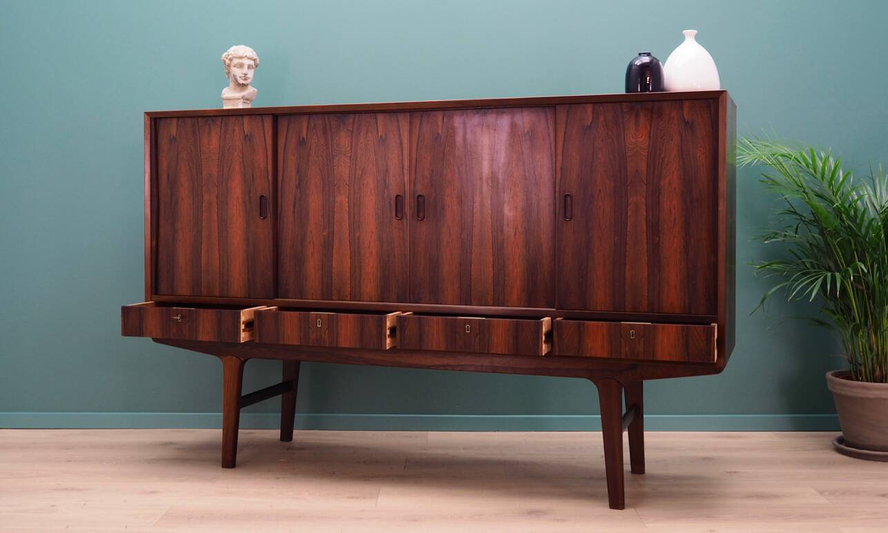 Enfilade en palissandre, design danois, années 1970, production : Danemark