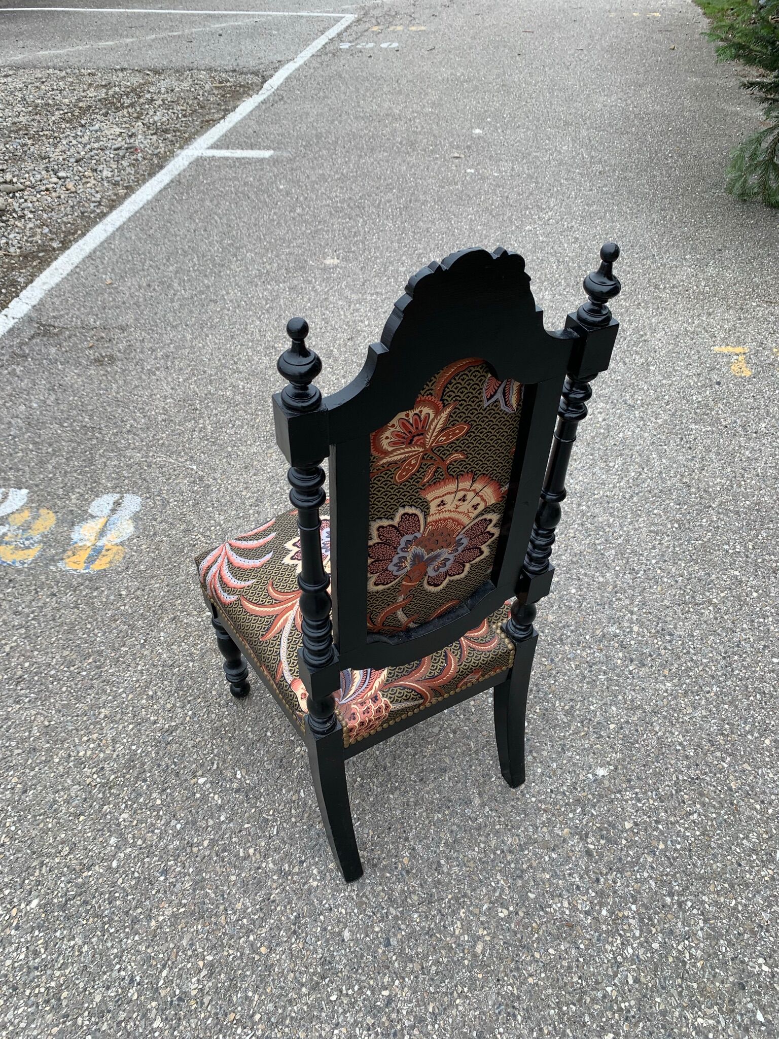 Flowery black chair