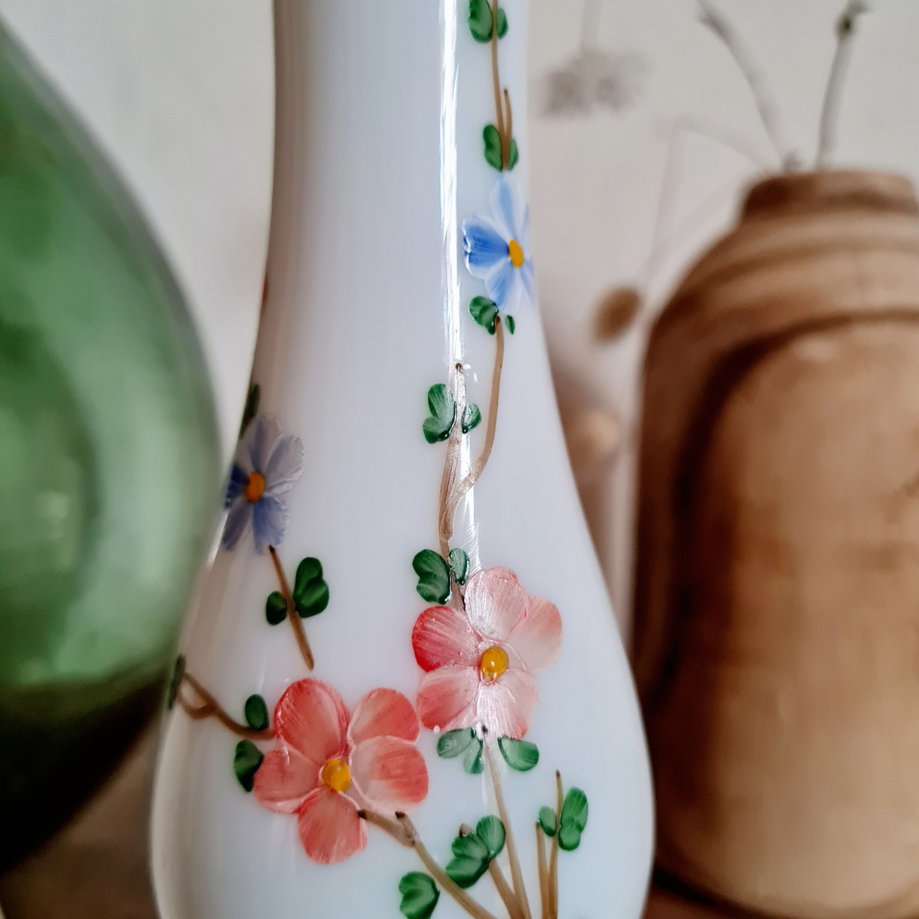 White soliflore vase with painted flowers