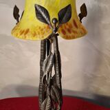Lampe fer forgé style Brandt  40x17 tulipe jaune pate verre