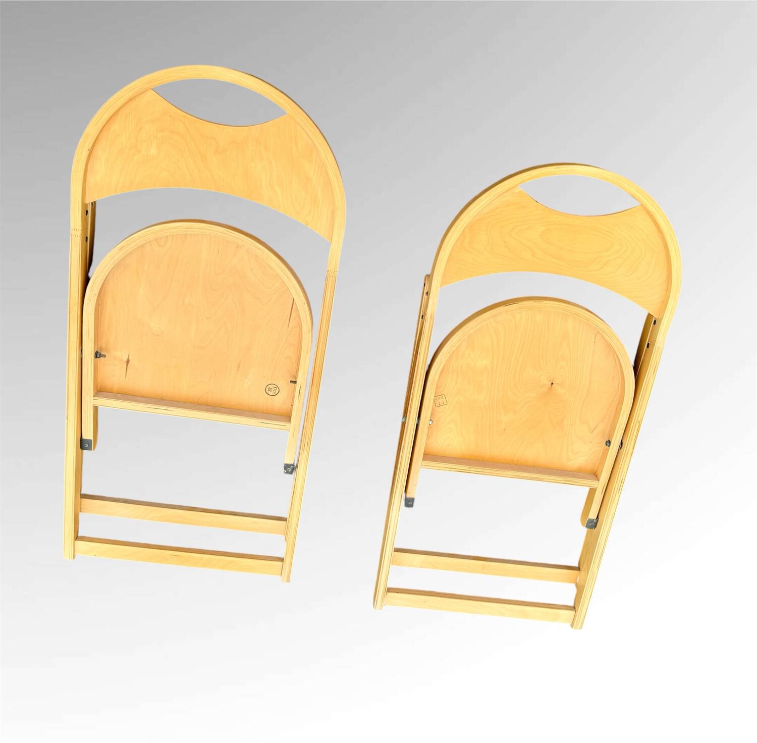 Paire de chaises pliantes  OTK 26 et 27, 1960-1970