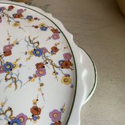 Plat à tarte vintage en faïence à anses – motif floral japonisant