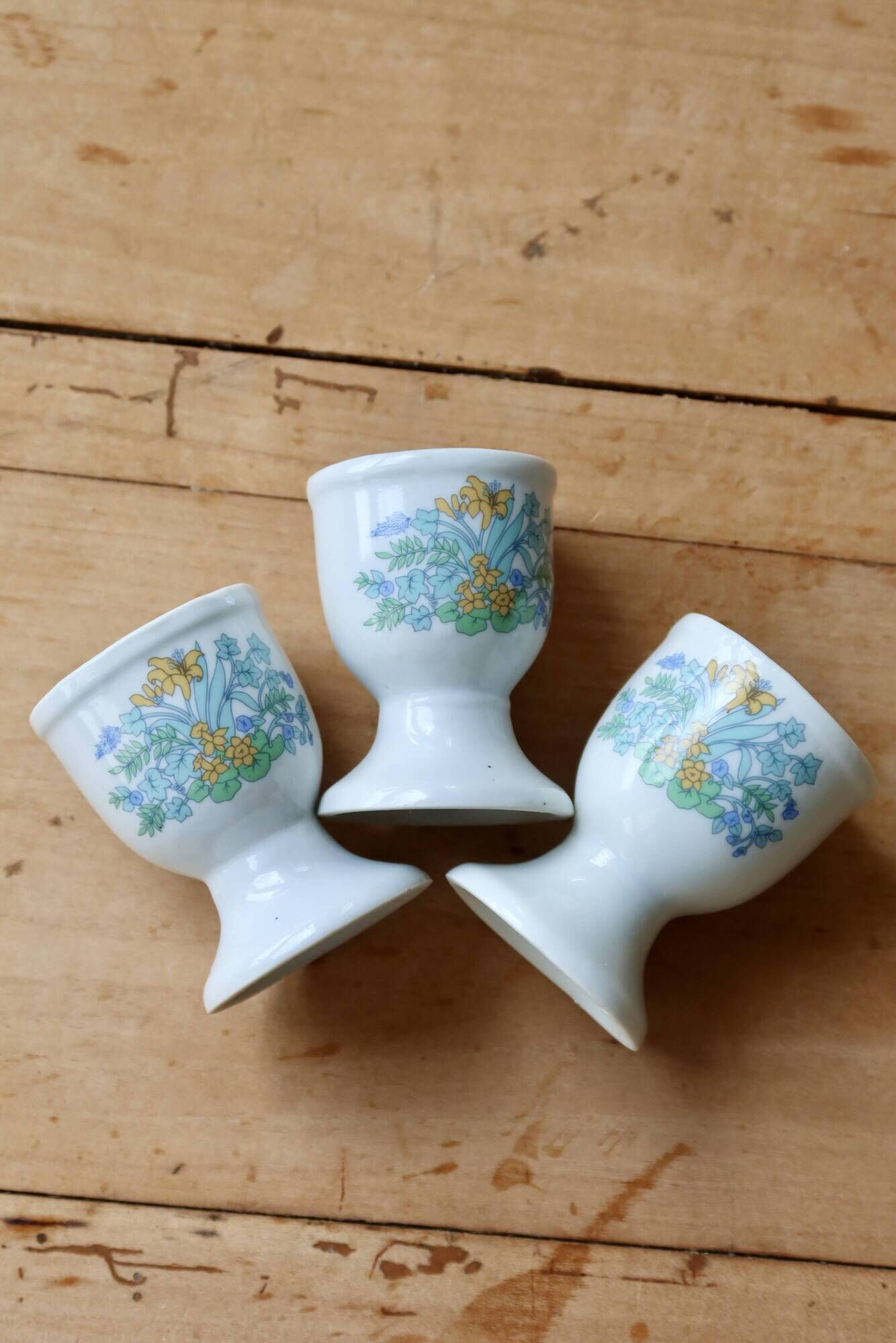 Coquetiers vintage porcelaine blanche motif fleuri
