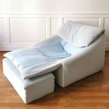 Fauteuil et ottoman "Plumy" de Annie Hieronimus, Cinna, 1980