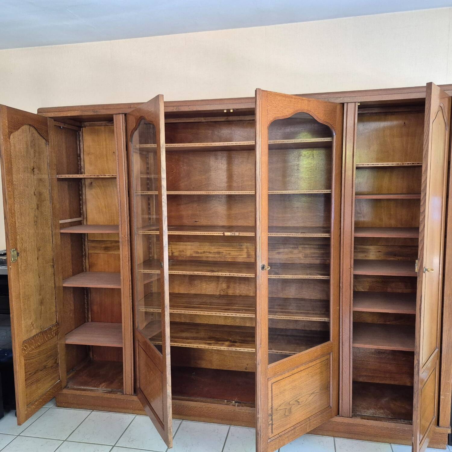 Meuble vitrine bibliothèque