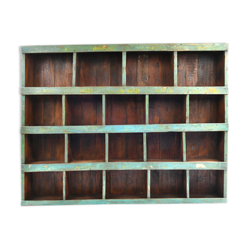 Meuble d’atelier en bois à 19 casiers