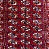 Bukhara carpet in wool and silk, 30 boxes ☐ 145 x 103 cm
