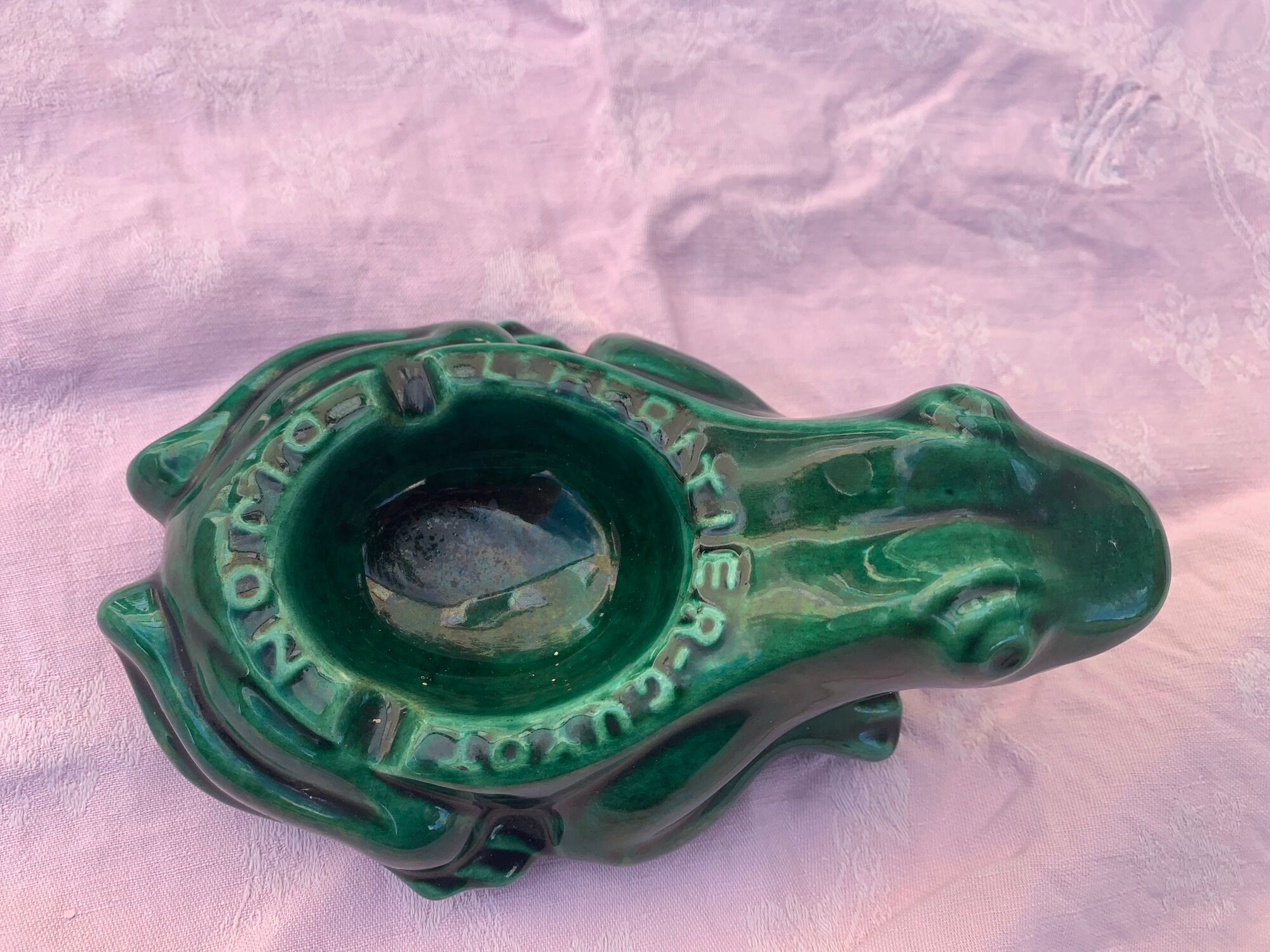 Advertising ashtray l'héritier-Guyot Dijon in vintage and collector's green enamelled ceramic