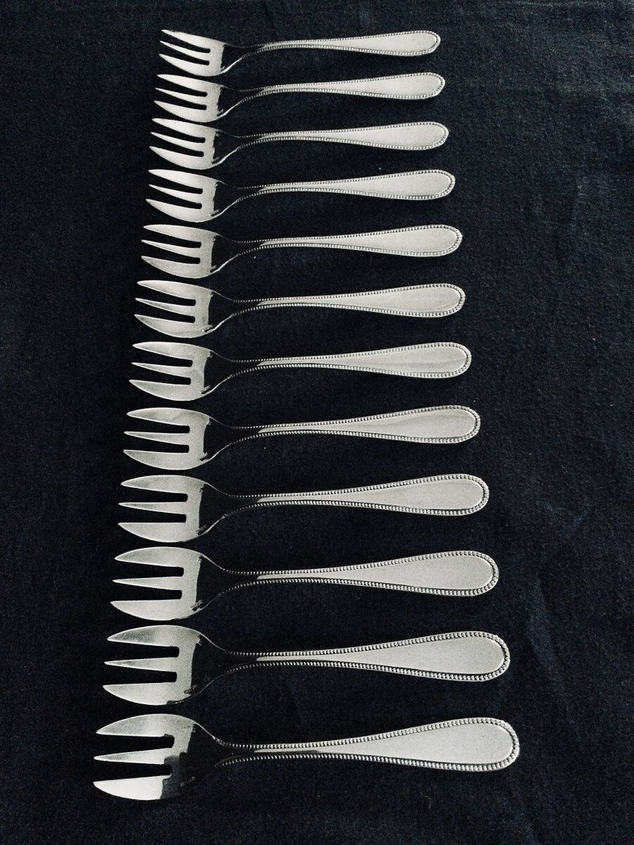 12 pearl oyster forks