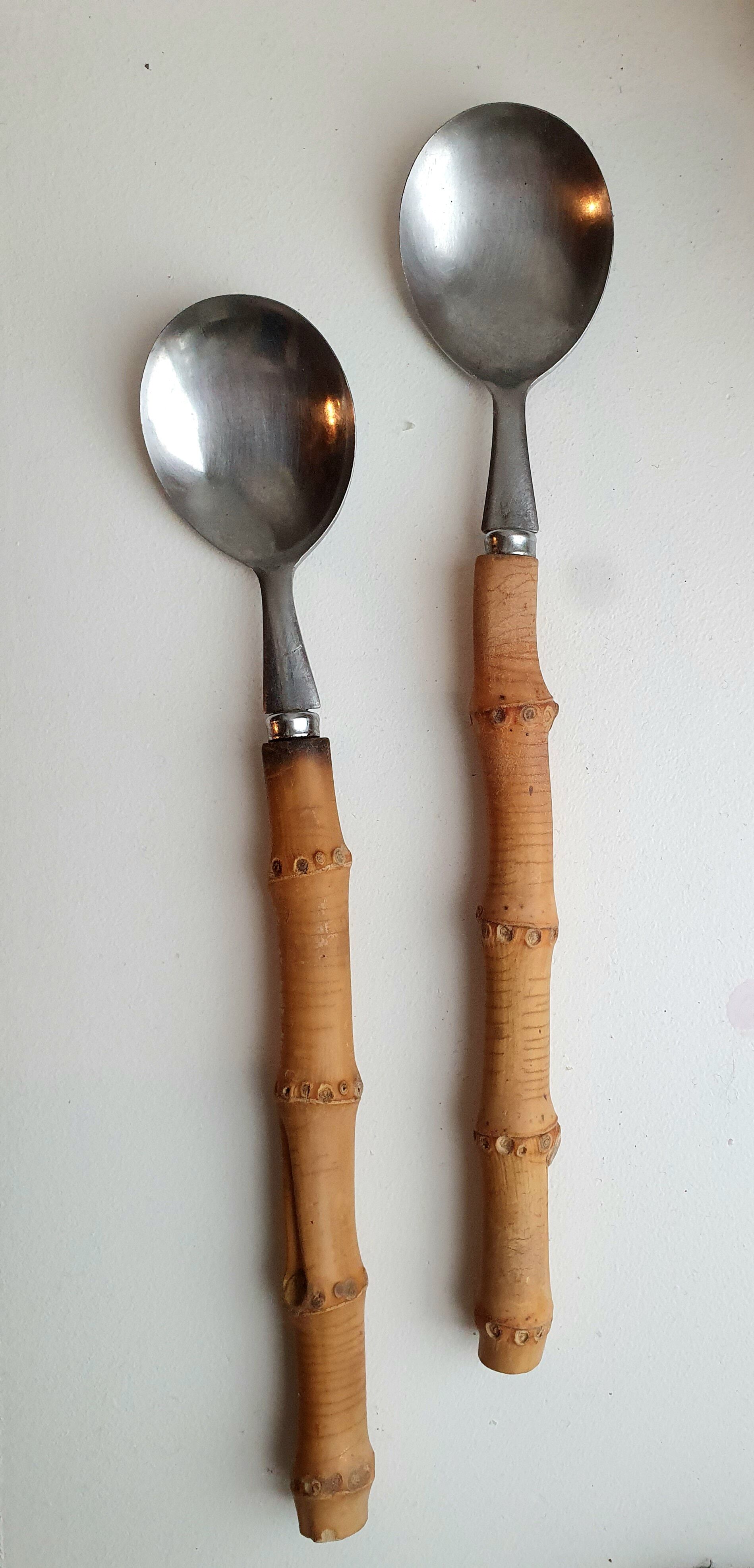 Bamboo sleeve salad cutlery