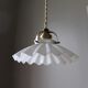 Suspension vintage en opaline plissee