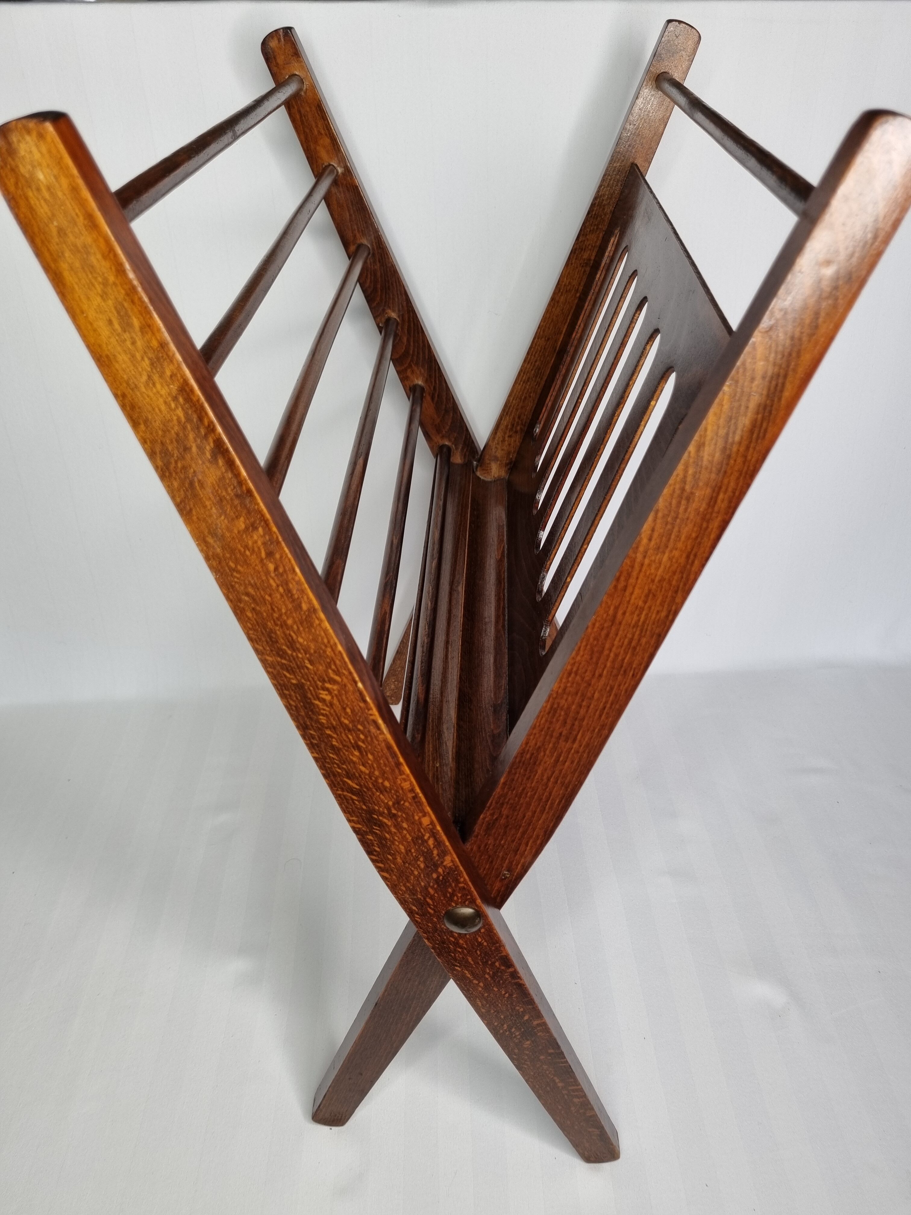 Folding teak magazine holder by Cees Braakman