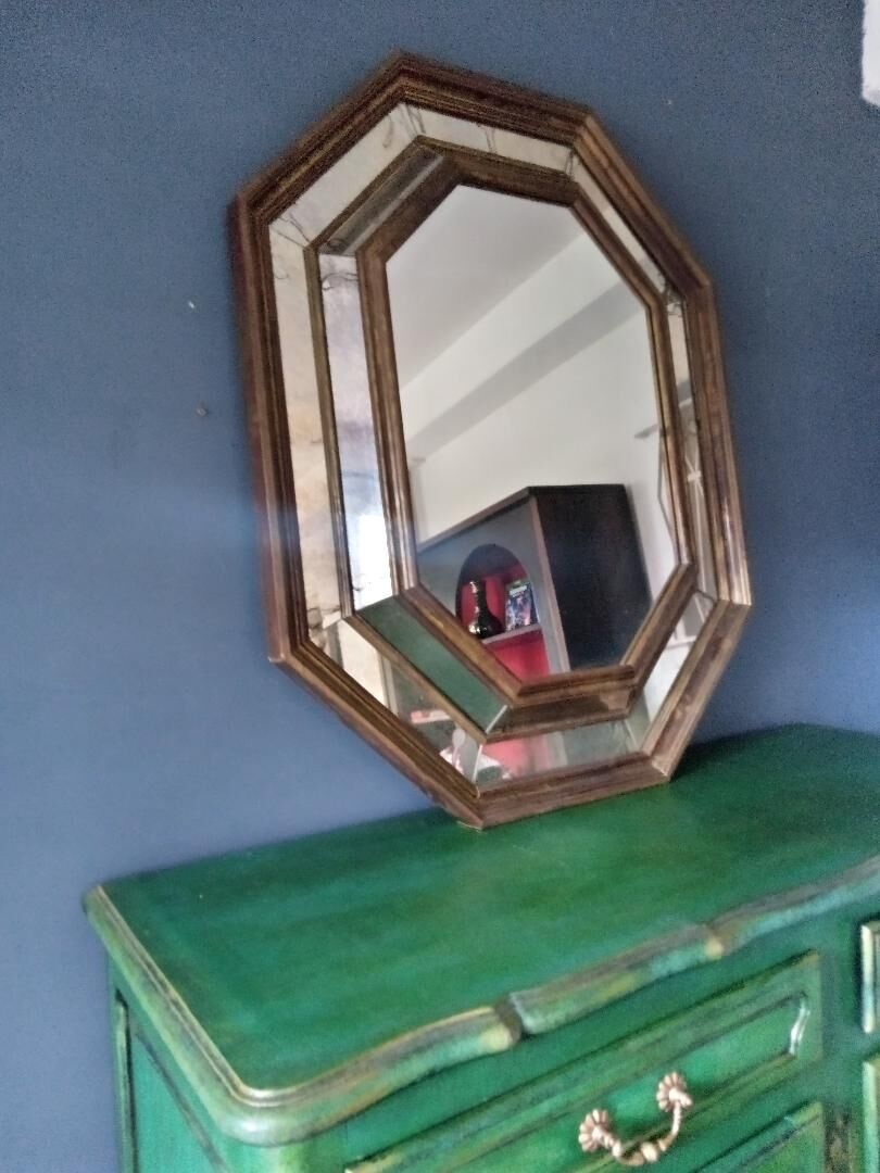 Old octagonal mirror  82x102cm