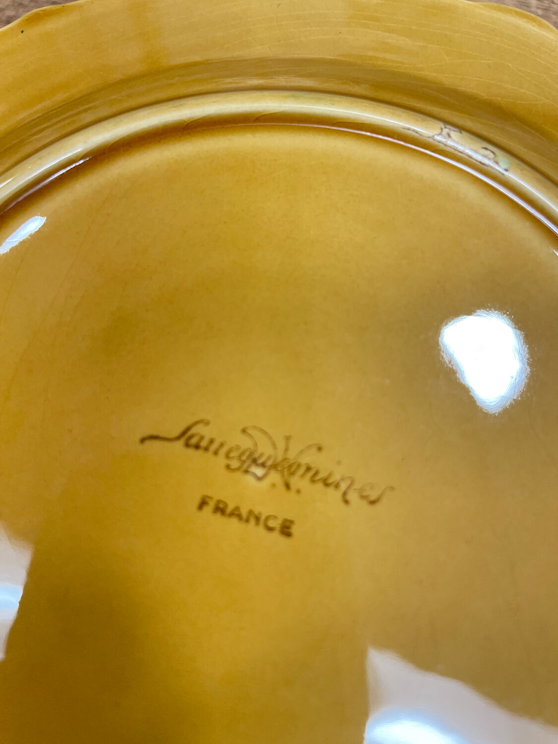 6 dessert plates in Sarreguemines barbotine.