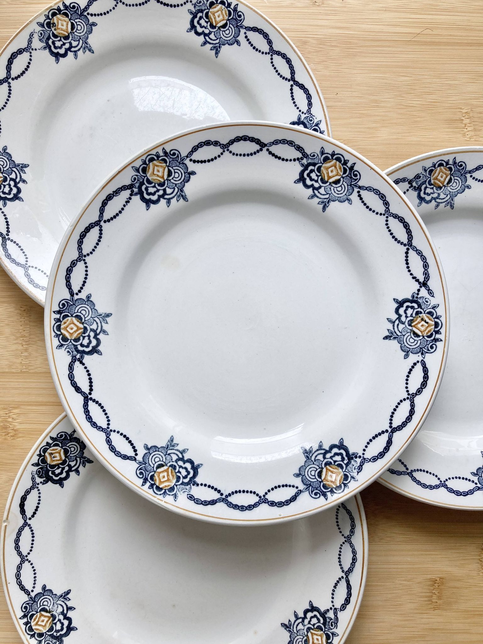 4 assiettes plates Terre de fer - Saint-Amand
