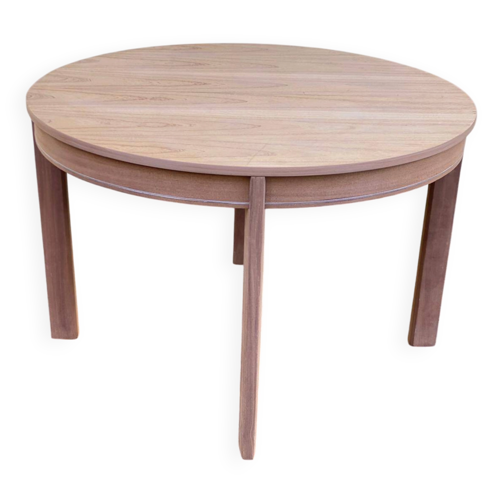 Renovated round extendable Scandinavian dining table in teak, 153cm.