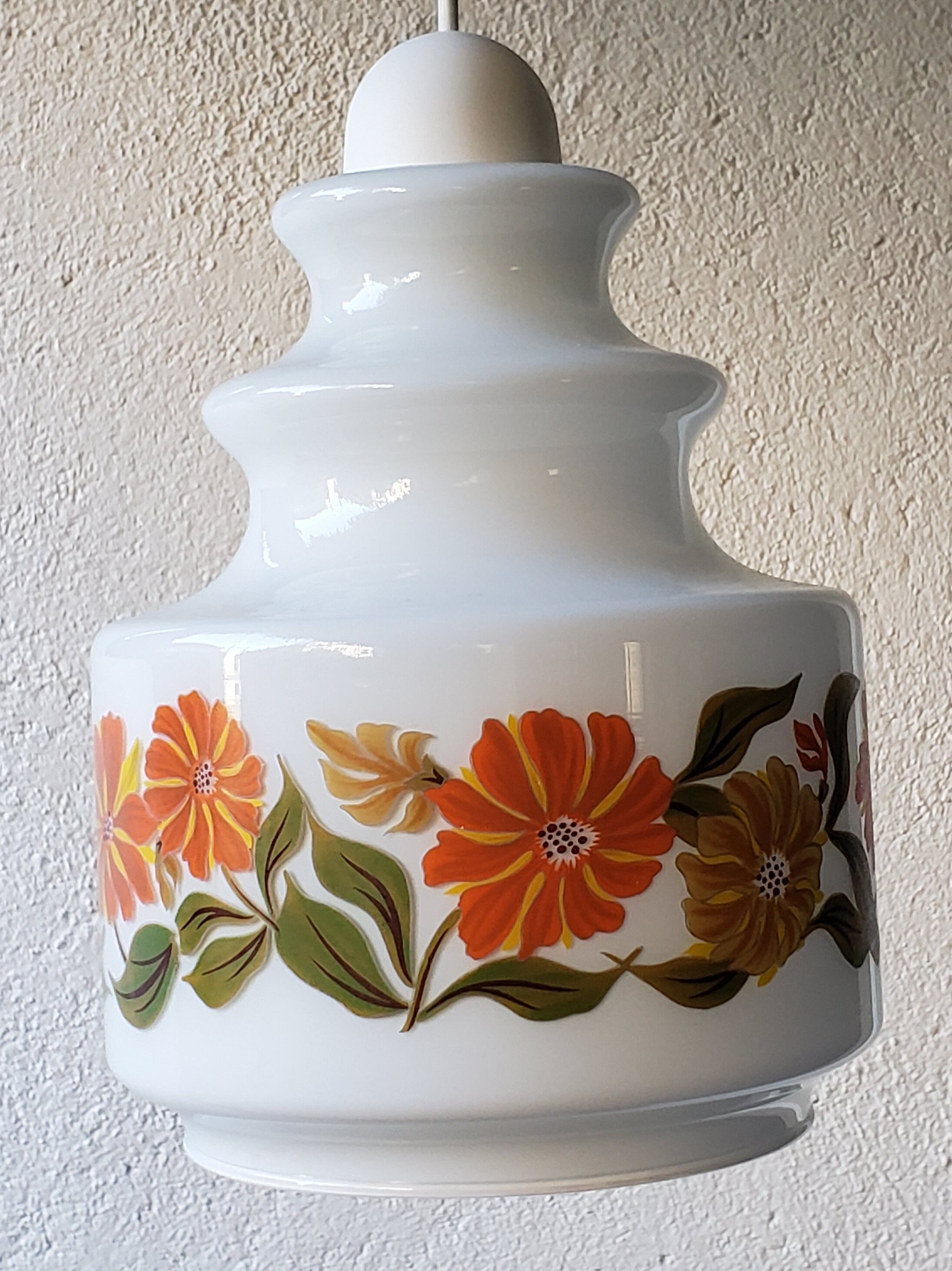 70s opaline suspension