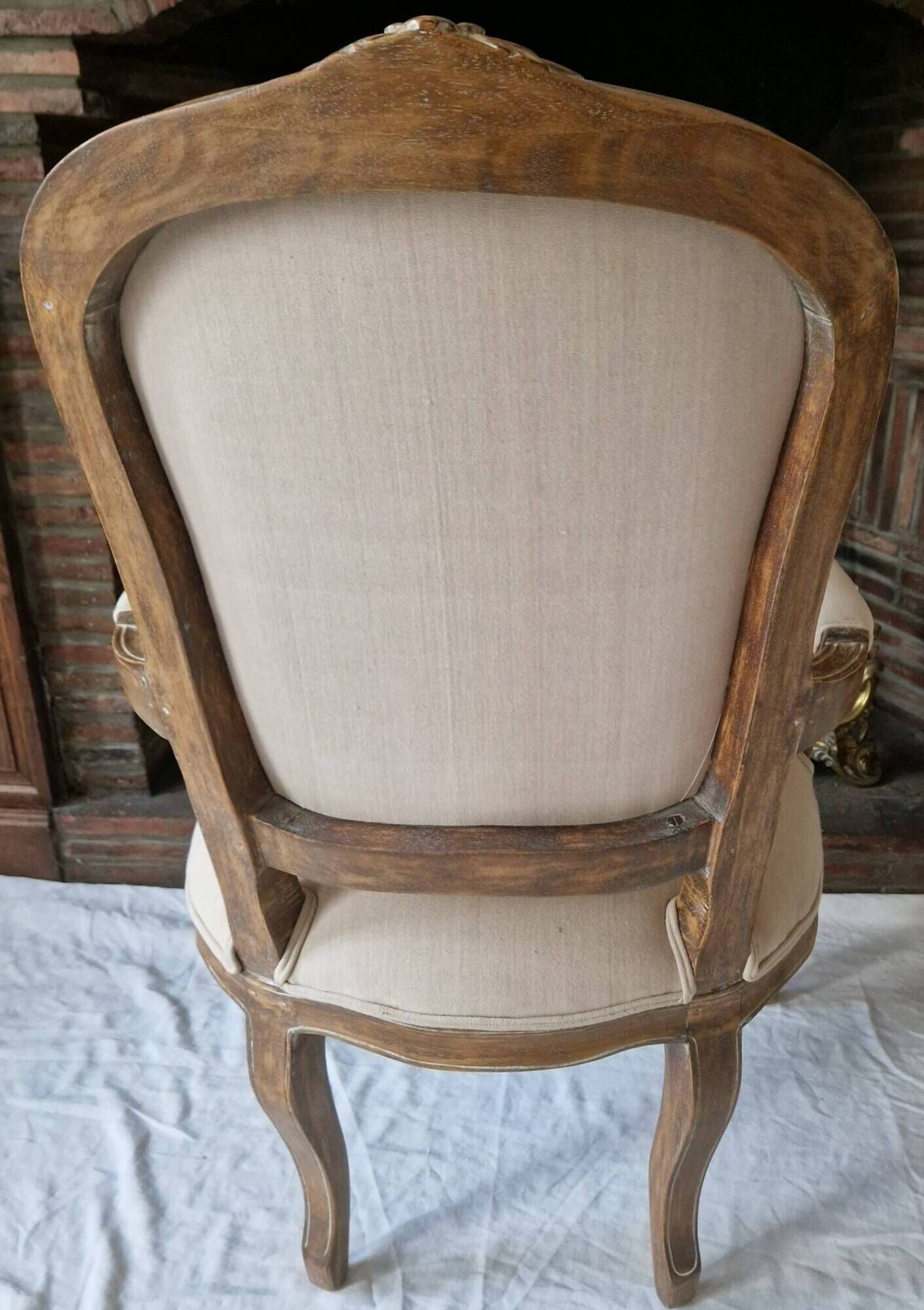 Louis XV cabriolet armchair in carved wood – 19th century – beige fabric