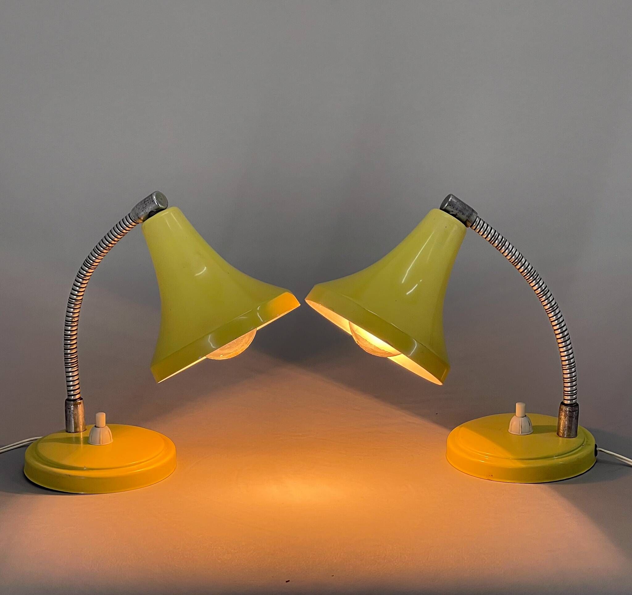 Paire de lampes de table italiennes du milieu du siècle