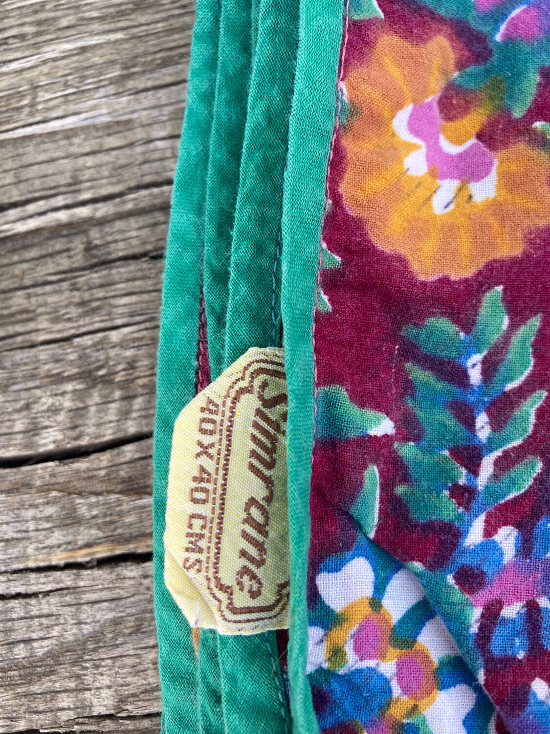 6 vintage Indian Simrane napkins