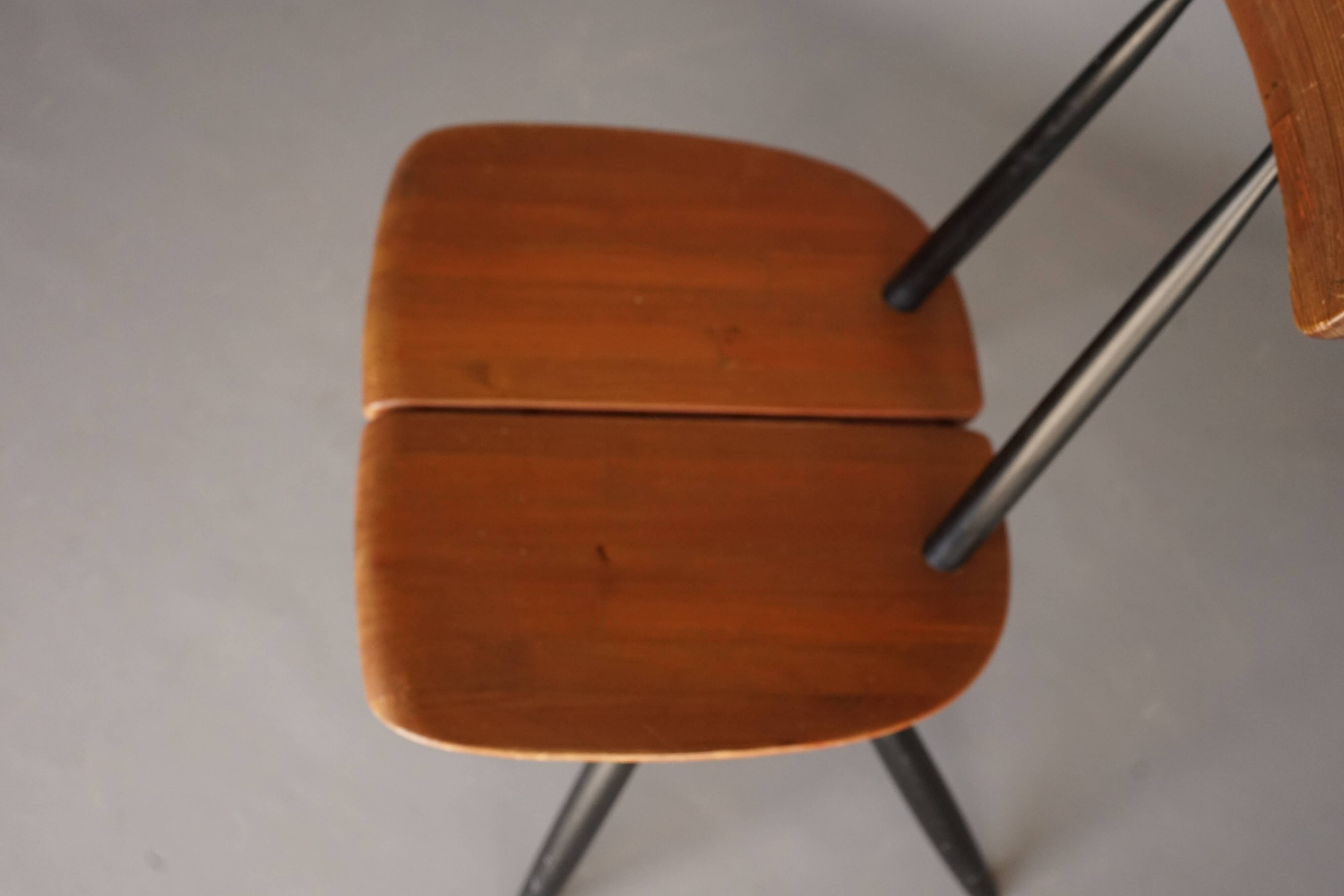 Chaises longues Pirkka par Ilmari Tapiovaara pour Laukaan Puu. Lot de 2