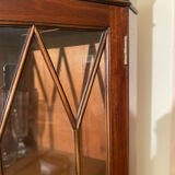 Corner cabinet