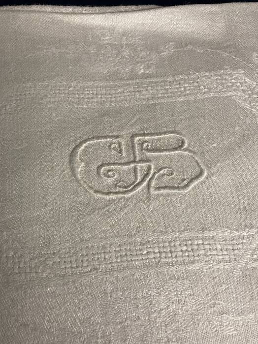 Service de table en damassé